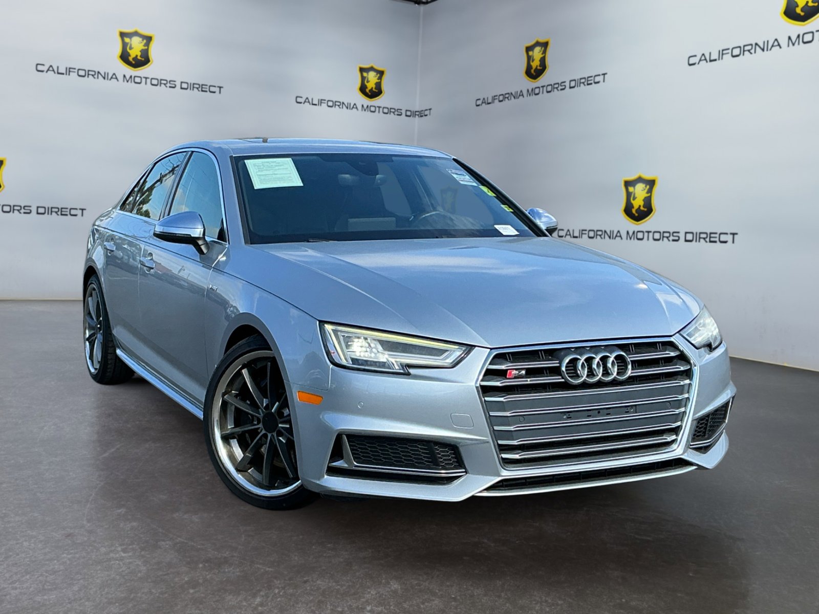 Used 2018 Audi S4 Premium Plus w/ Navigation Package image 3