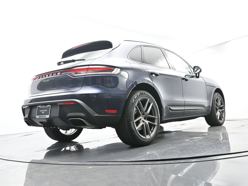Certified 2023 Porsche Macan Turbo AWD/4WD image 48
