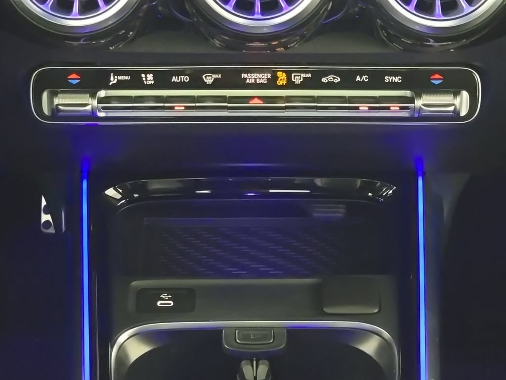 New 2026 Mercedes-Benz GLB 35 AMG 4MATIC image 23