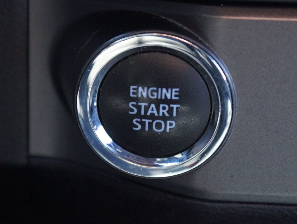 Used 2020 Toyota Tacoma TRD Sport w/ Technology Package RWD image 7