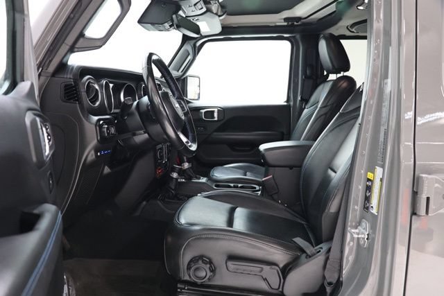 Used 2022 Jeep Wrangler Unlimited Rubicon 4xe w/ Dual Top Group AWD/4WD image 18