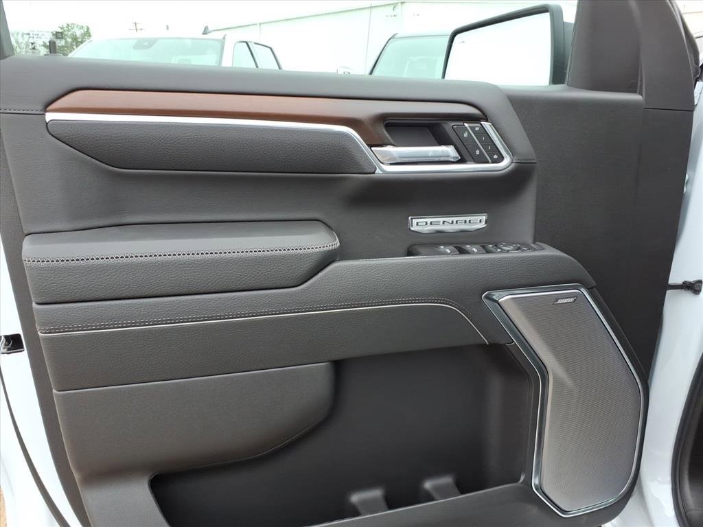 New 2026 GMC Sierra 1500 Denali w/ Denali Reserve Package image 14