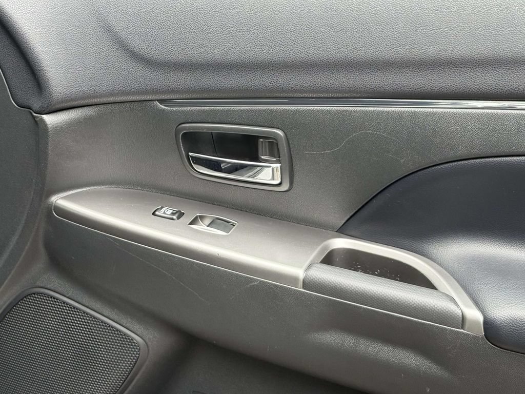 Used 2018 Mitsubishi Outlander Sport SEL FWD image 8