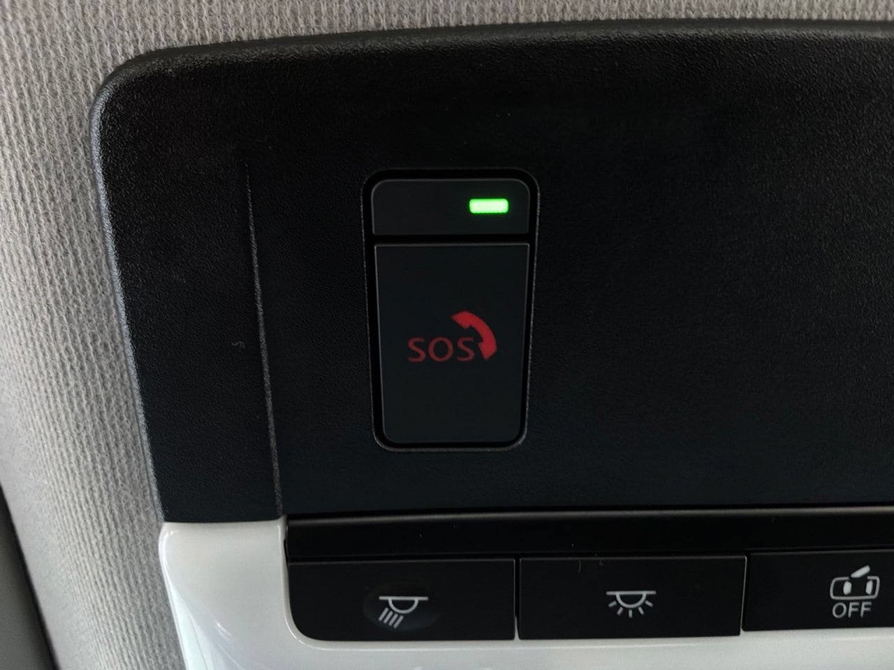 Used 2025 Nissan Sentra SV FWD image 17
