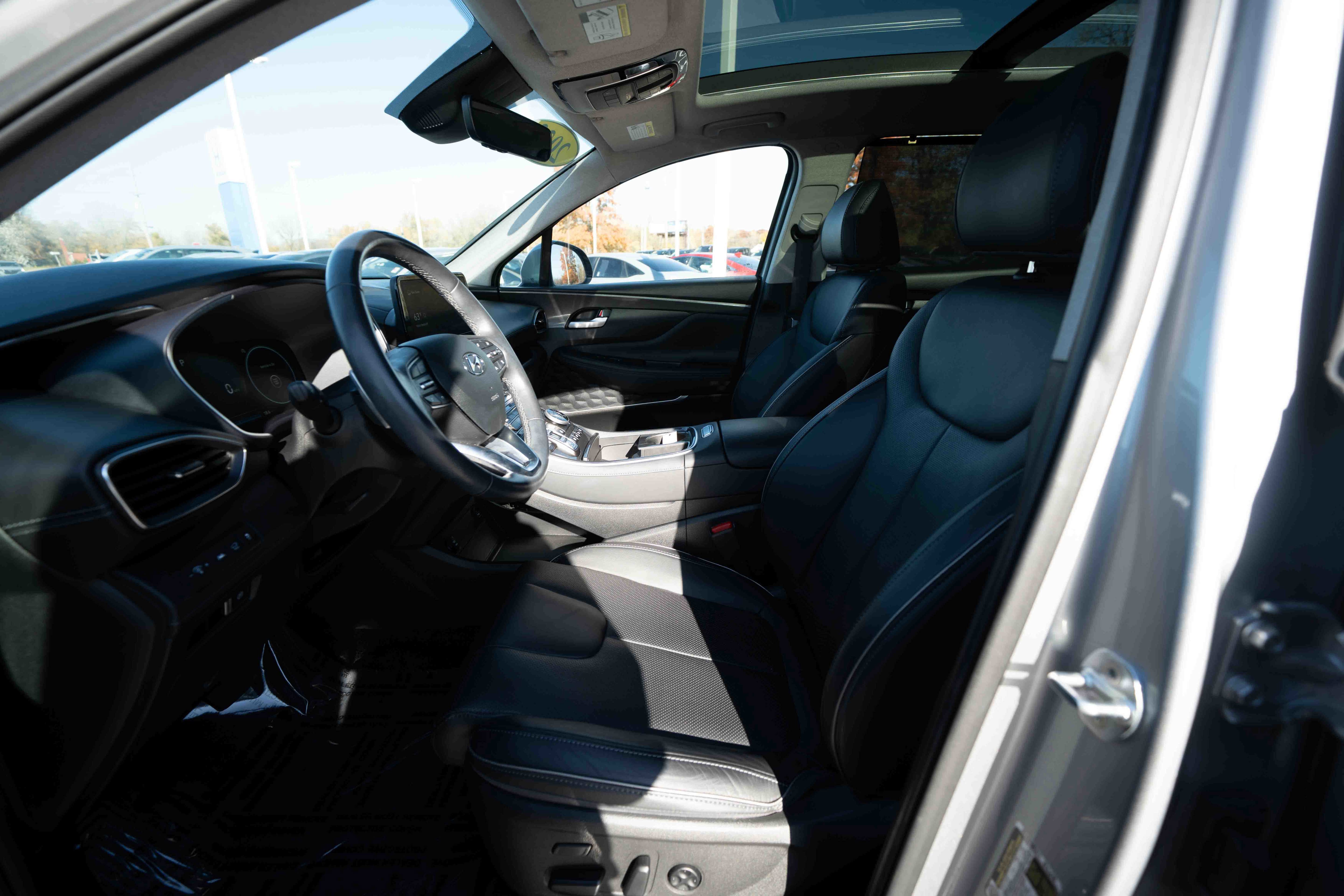 Used 2022 Hyundai Santa Fe Limited image 9