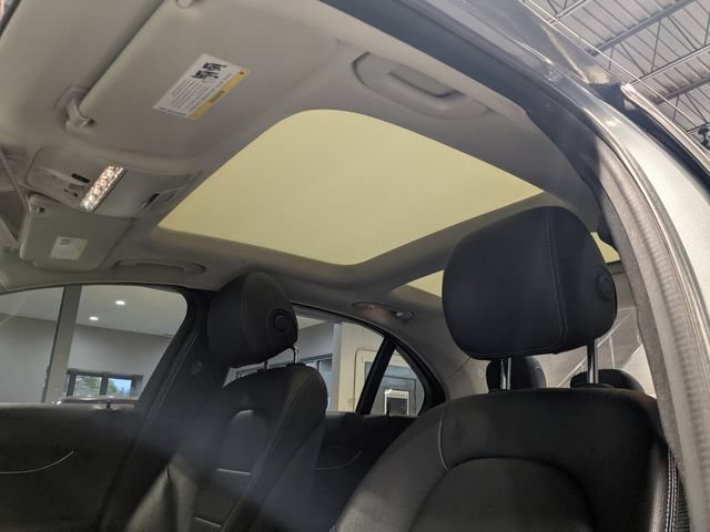 Used 2017 Mercedes-Benz C 300 4MATIC Sedan image 25