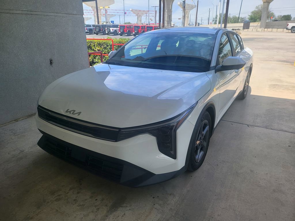 Used 2025 Kia K4 LXS