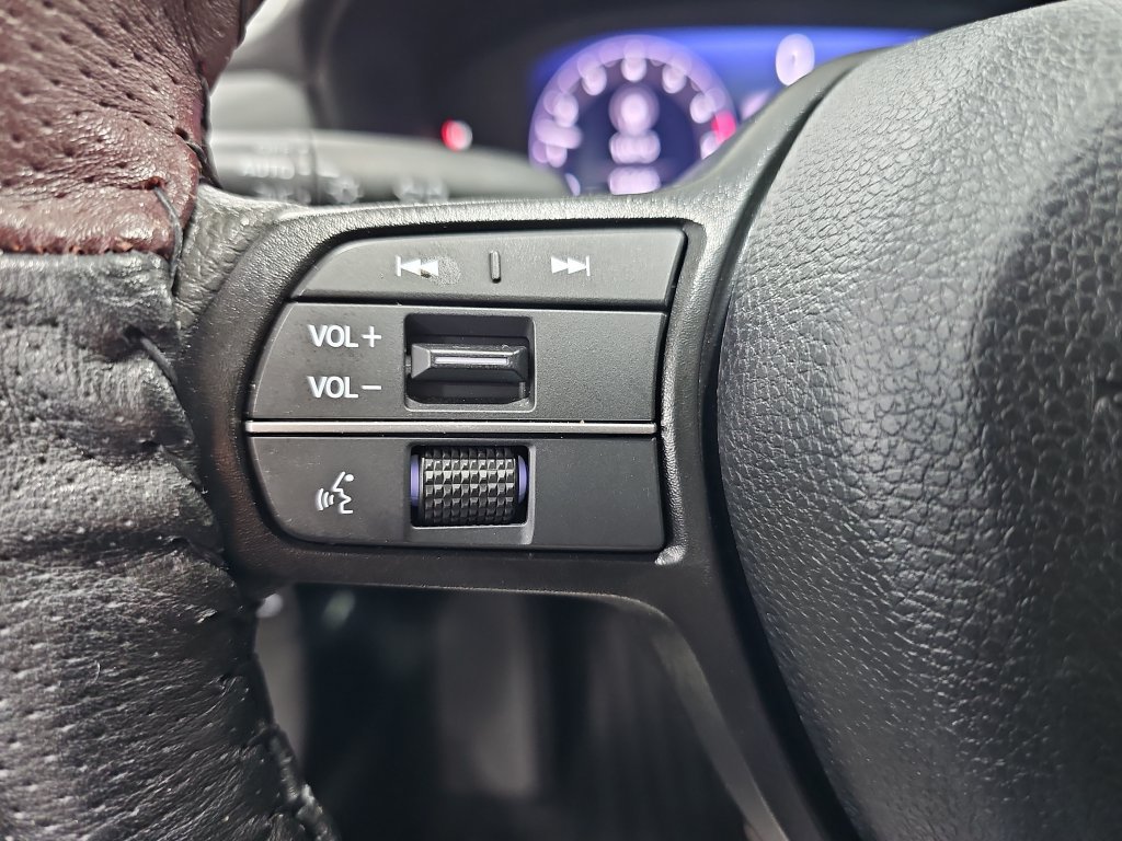 Used 2024 Honda Accord EX image 19