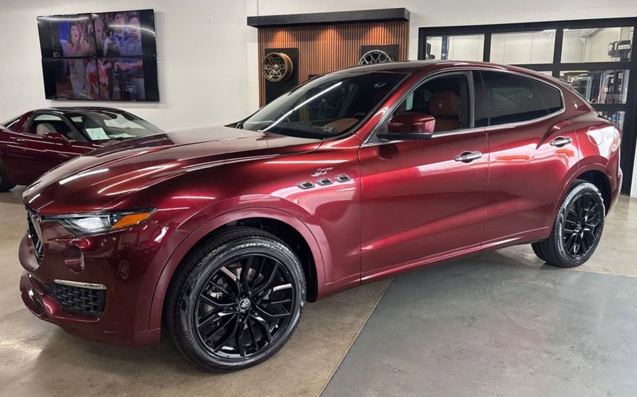 Used 2022 Maserati Levante GT image 1