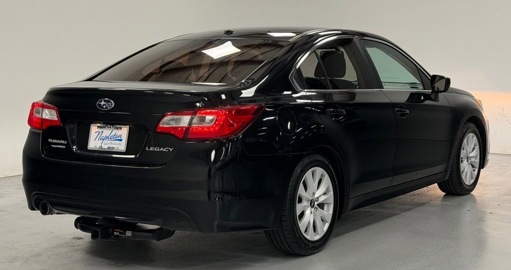 Used 2015 Subaru Legacy 2.5i Premium AWD/4WD image 3