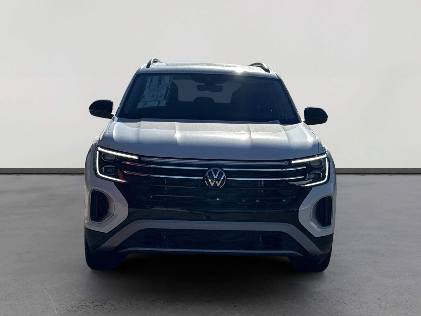 New 2026 Volkswagen Atlas Peak Edition image 2