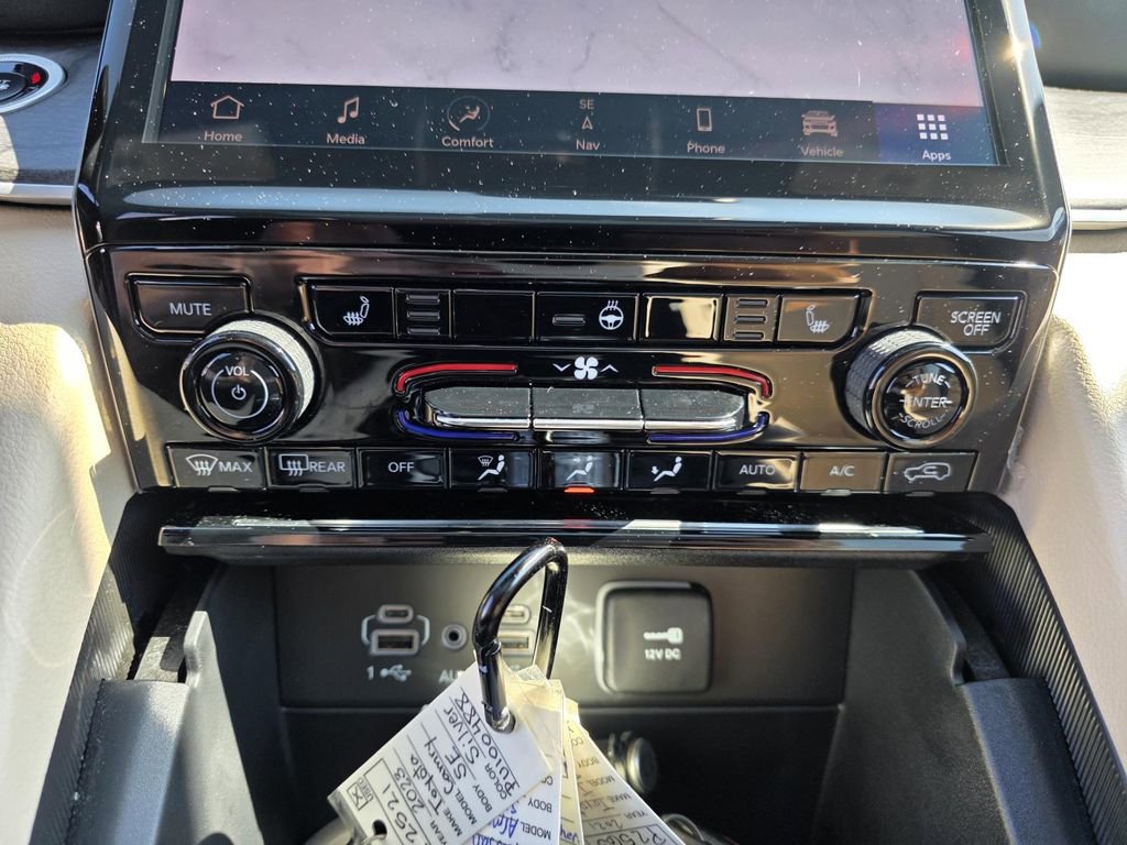 Used 2024 Jeep Grand Cherokee L Limited image 21