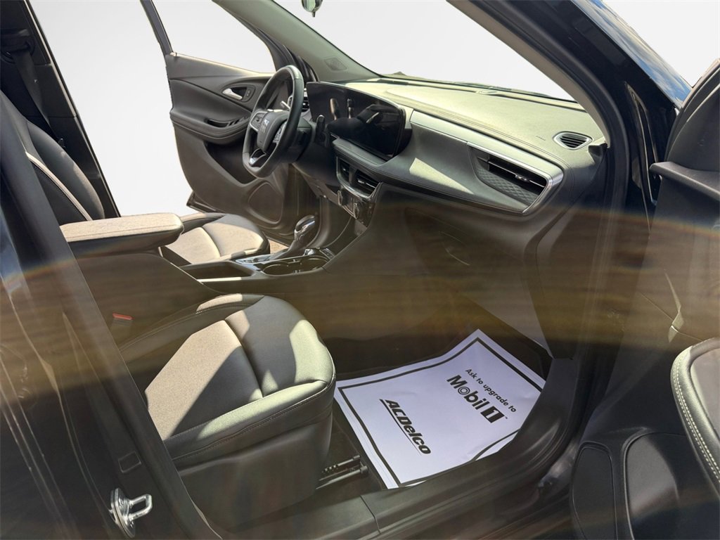 Used 2024 Buick Encore GX Sport Touring image 26