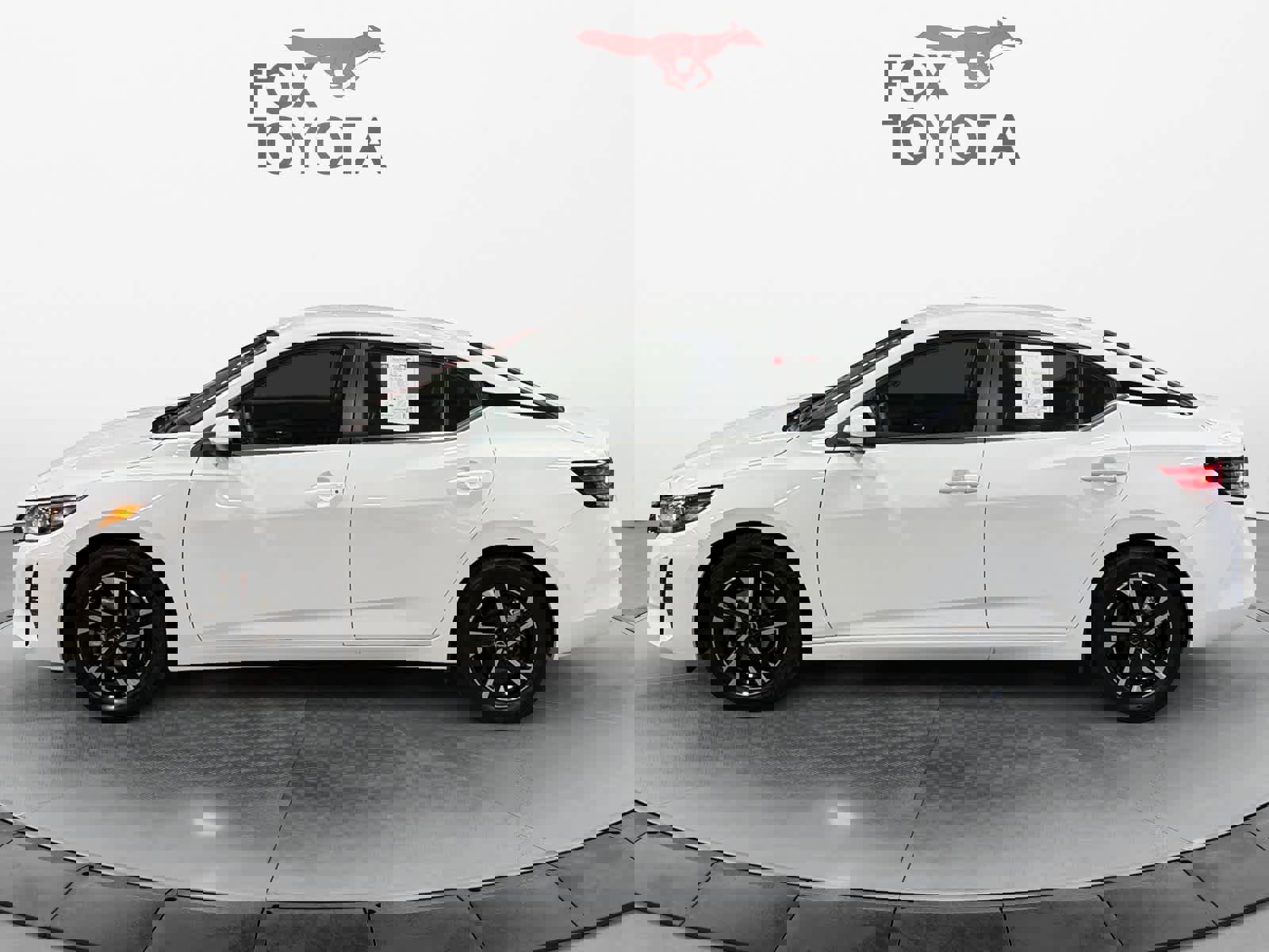 Used 2025 Nissan Sentra SV image 3