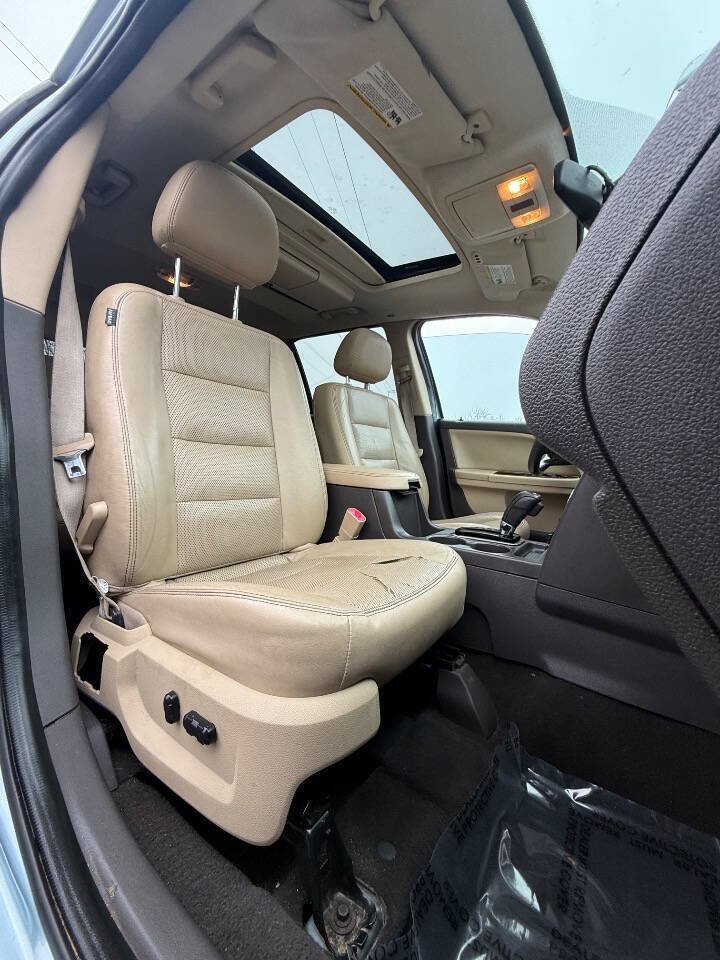 Used 2008 Ford Taurus X Limited image 13