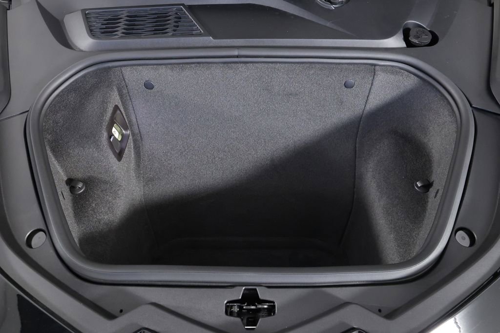 Used 2023 Chevrolet Corvette Z06 RWD image 15