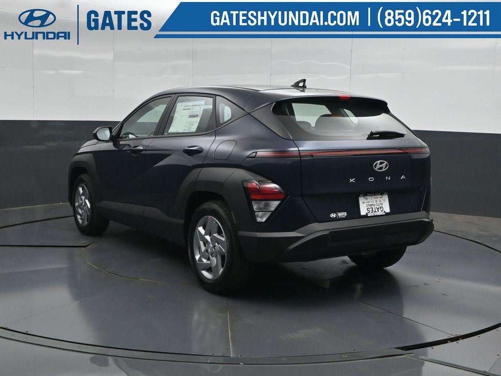 New 2027 Hyundai Kona SE FWD image 8