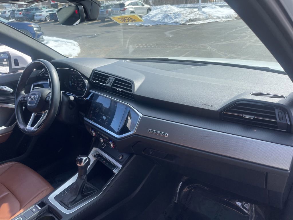 Used 2023 Audi Q3 2.0T Premium image 13