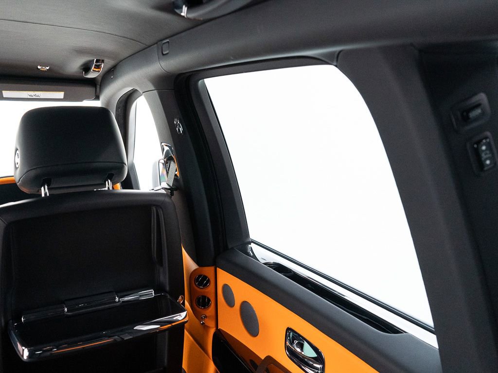 Used 2026 Rolls-Royce Cullinan AWD/4WD image 31