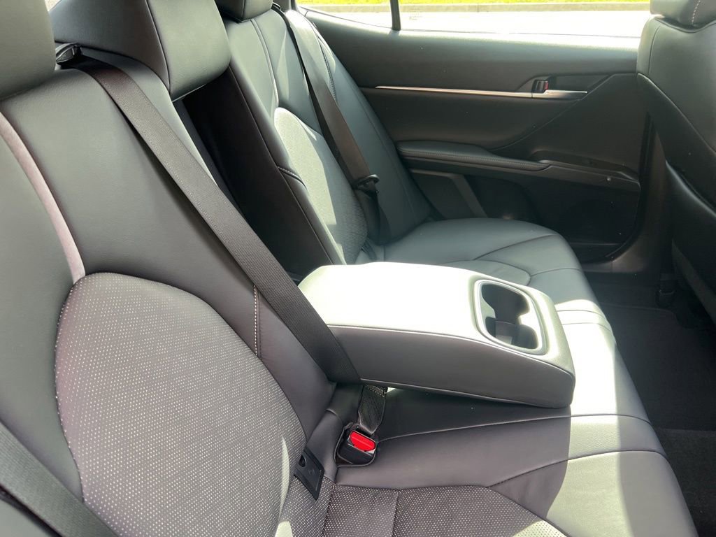 Used 2023 Toyota Camry XSE FWD image 14