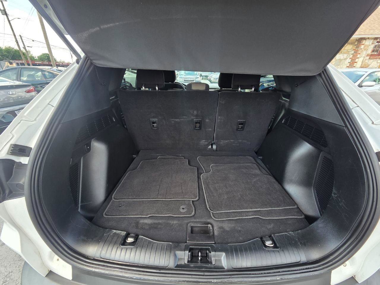 Used 2021 Ford Escape SE FWD image 16