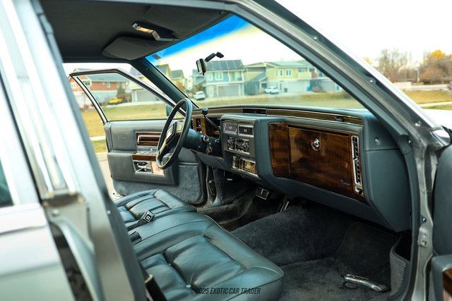 Used 1986 Cadillac Brougham Brougham image 23