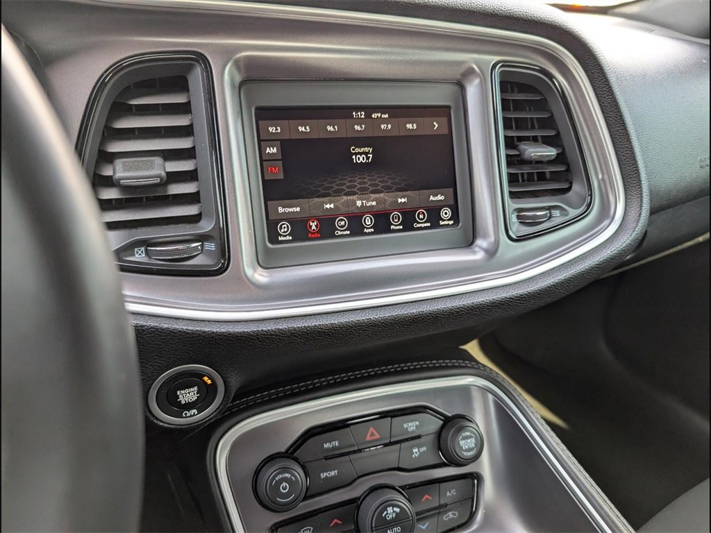 Used 2019 Dodge Challenger SXT image 17