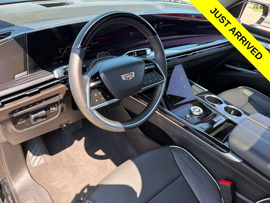 Used 2025 Cadillac Escalade Sport w/ LPO, ONYX Package AWD/4WD image 8