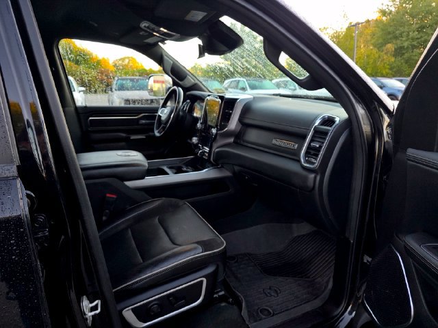 Used 2024 RAM 1500 Laramie AWD/4WD image 12