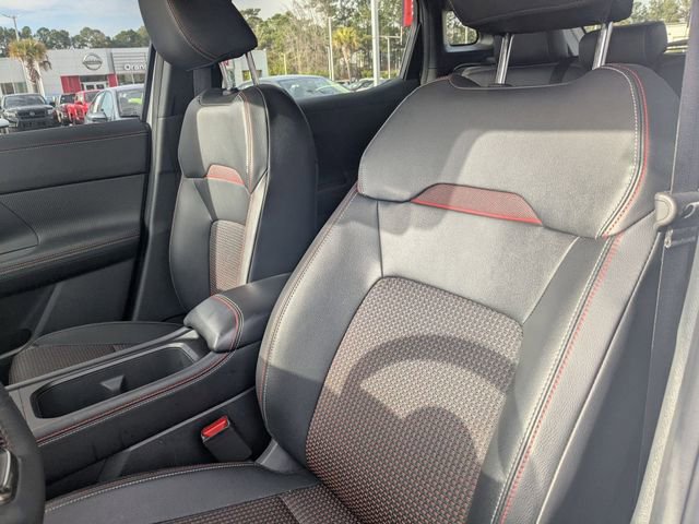 Used 2025 Nissan Kicks SR image 14