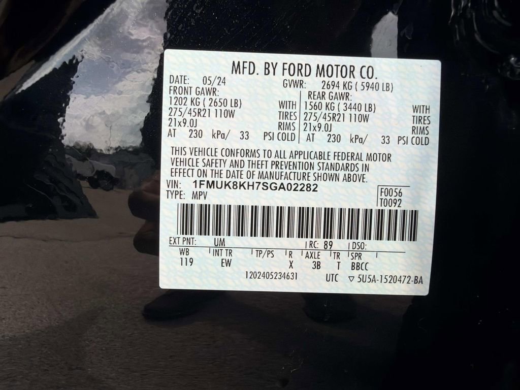 Used 2025 Ford Explorer ST-Line w/ Premium Package image 40