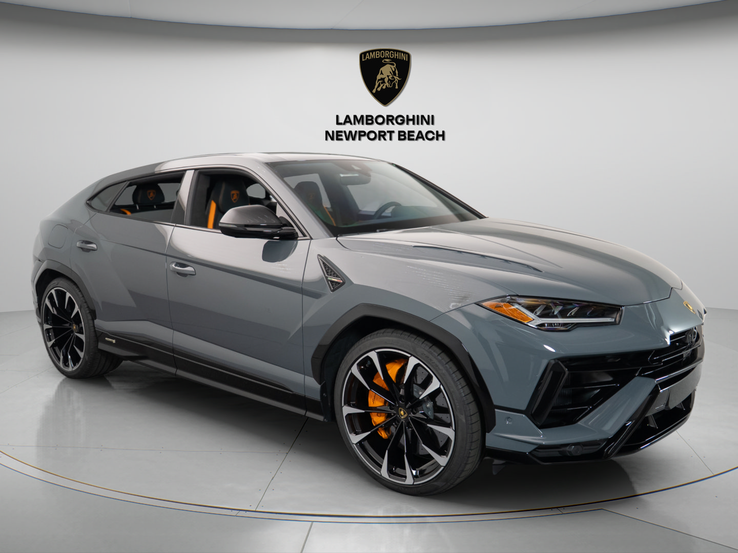 Used 2024 Lamborghini Urus S AWD/4WD image 1