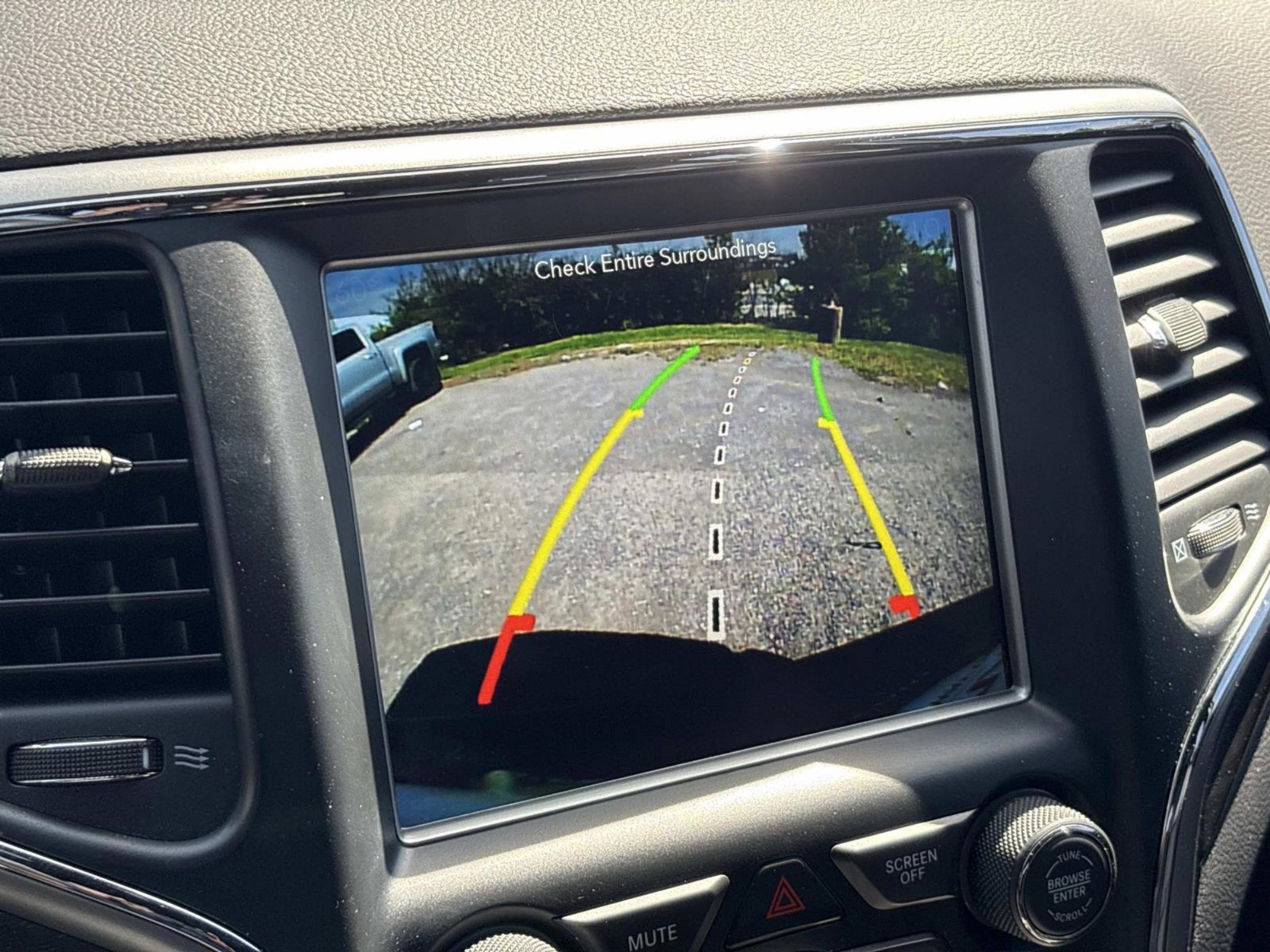 Used 2018 Jeep Grand Cherokee Altitude image 28