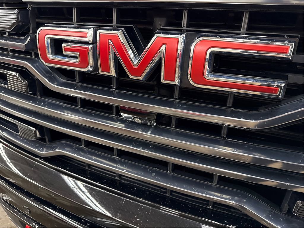 Used 2022 GMC Sierra 1500 AT4 w/ AT4 Premium Package image 16