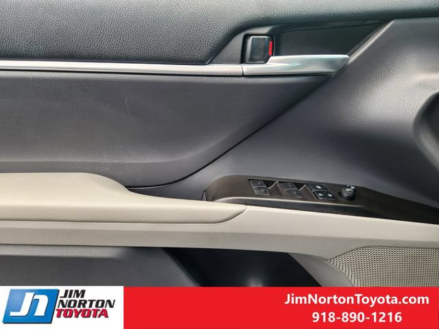 Used 2021 Toyota Camry LE FWD image 23