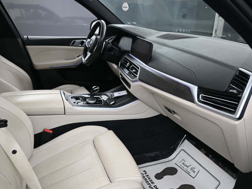 Used 2022 BMW X5 xDrive45e w/ M Sport Package AWD/4WD image 37