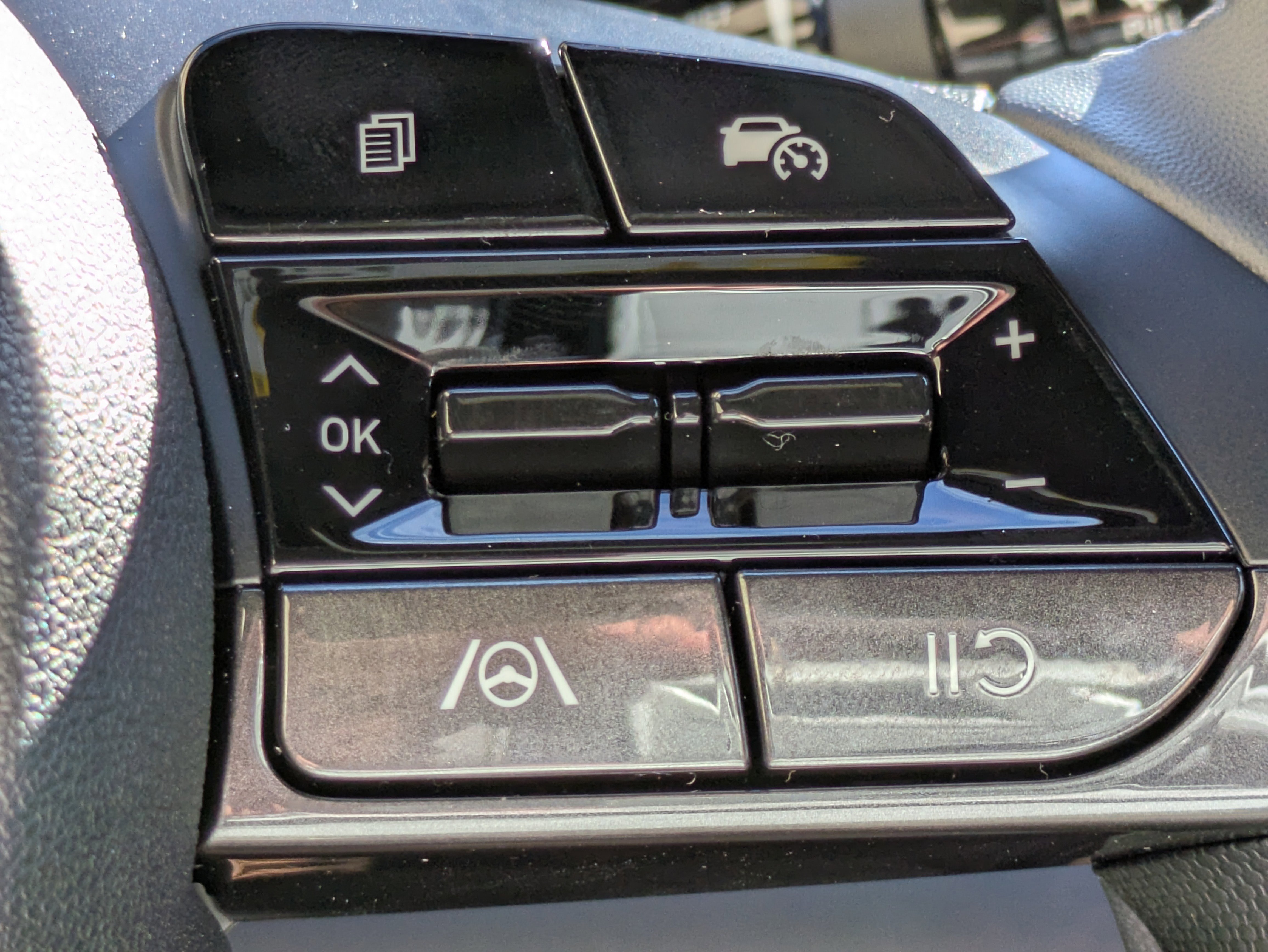 New 2026 Hyundai Elantra Sport image 29