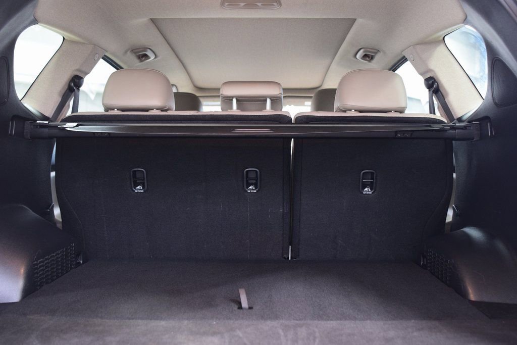 Used 2020 Hyundai Santa Fe SEL w/ Convenience + Premium Package image 22