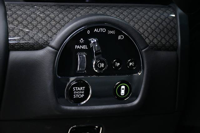 Used 2023 Rolls-Royce Ghost Black Badge w/ Black Badge Ghost Package AWD/4WD image 36