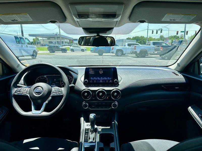 Used 2023 Nissan Sentra SV FWD image 12