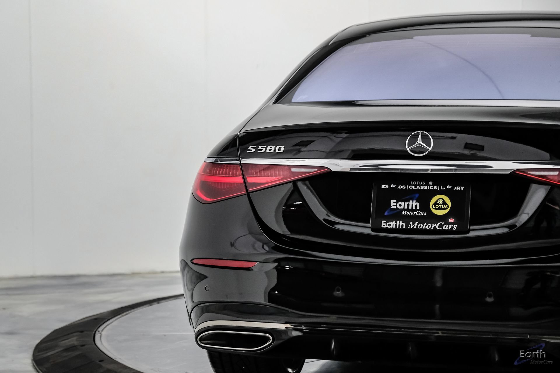 Used 2024 Mercedes-Benz S 580 4MATIC Sedan w/ AMG Line image 14
