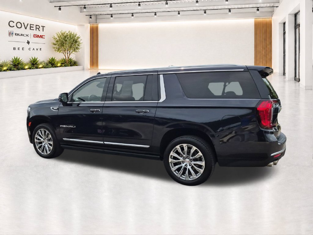 Used 2023 GMC Yukon XL Denali AWD/4WD image 8