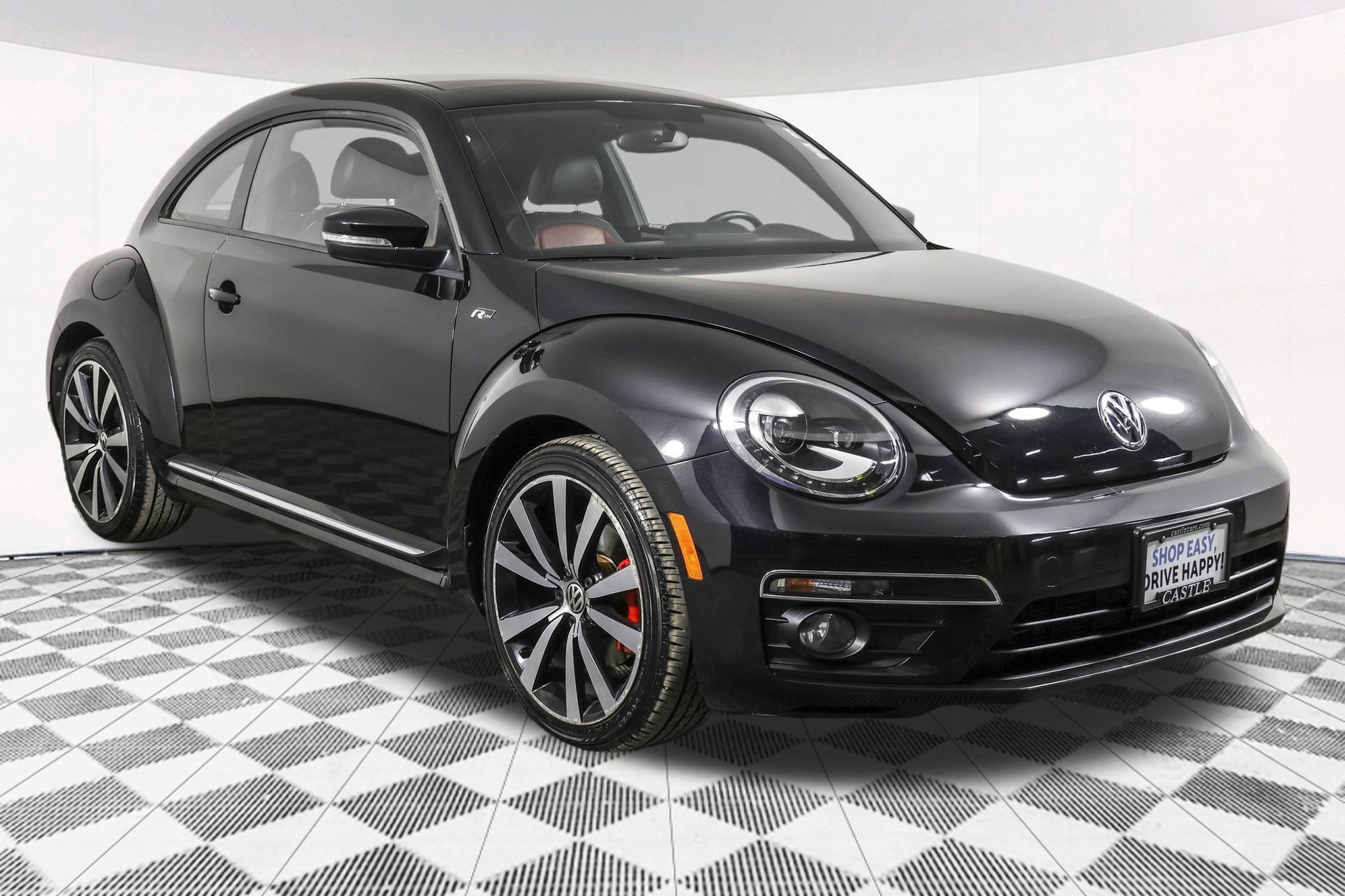 Used 2014 Volkswagen Beetle R-Line image 11