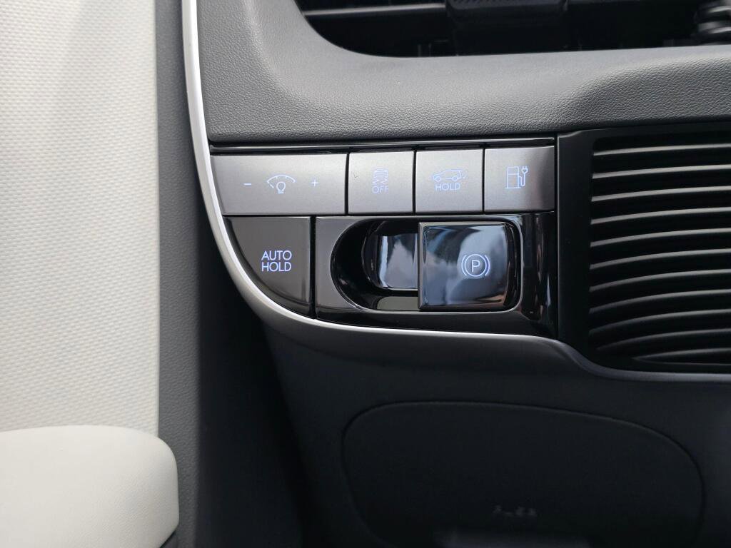 New 2026 Hyundai Ioniq 5 SEL image 26
