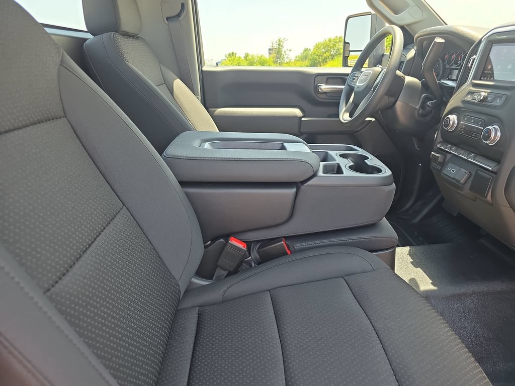New 2026 GMC Sierra 3500 Pro AWD/4WD image 9