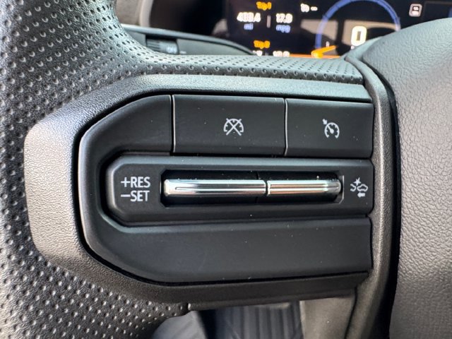 Certified 2024 Chevrolet Colorado Trail Boss w/ Technology Package AWD/4WD image 7