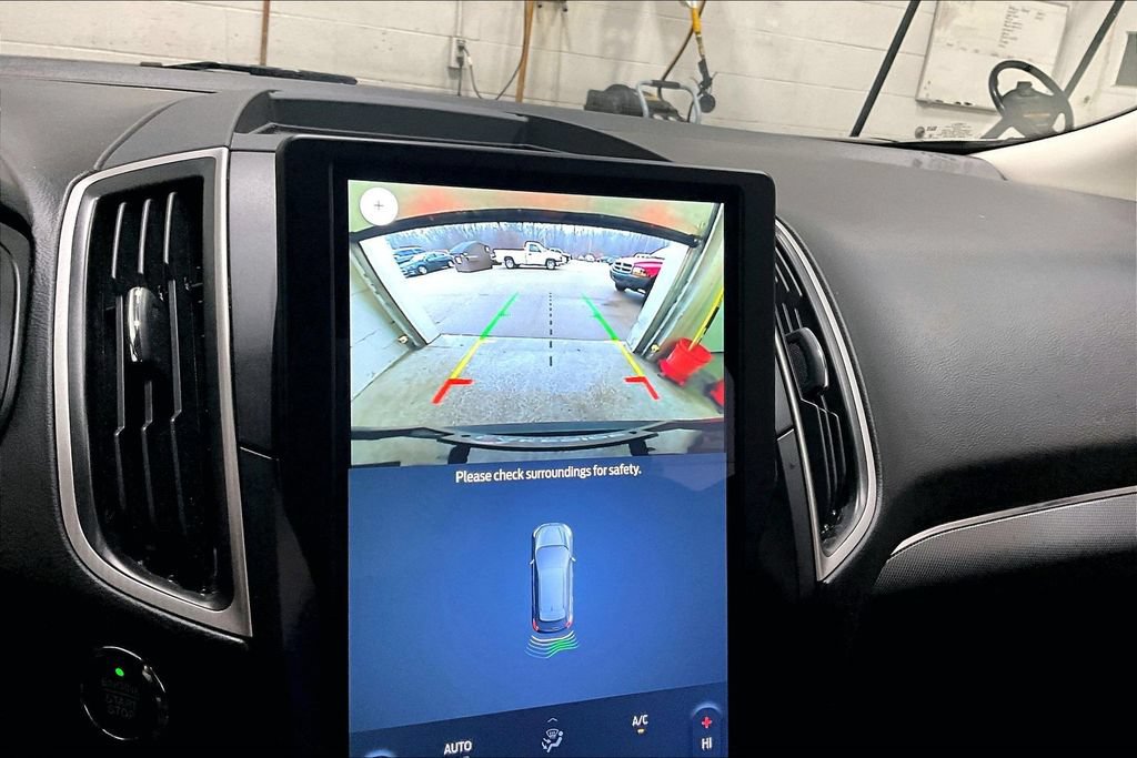 Used 2022 Ford Edge SEL w/ Convenience Package AWD/4WD image 14