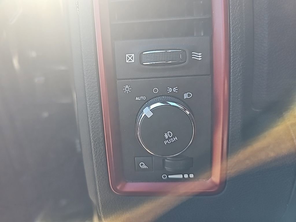 Used 2016 RAM 1500 Rebel w/ Luxury Group image 25