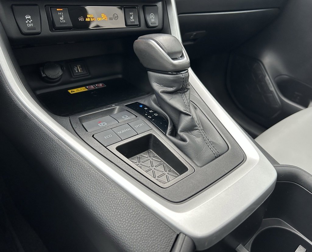 Certified 2024 Toyota RAV4 XLE Premium image 21