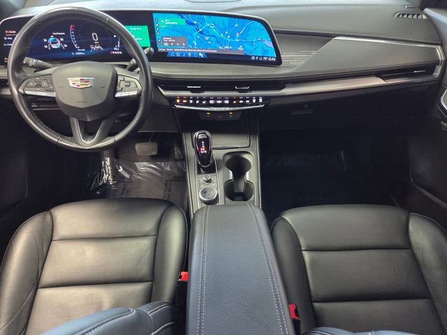 Used 2024 Cadillac XT4 Premium Luxury image 13
